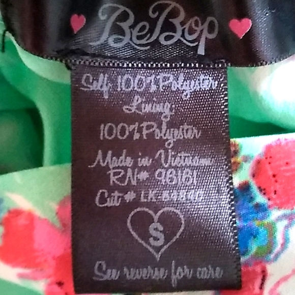 BeBop Floral High Low Criss Cross Elastic Tie Waist Mini Dress. Size Small - Picture 10 of 10